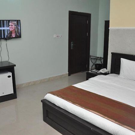 Grand Capital Hotel Akure Esterno foto