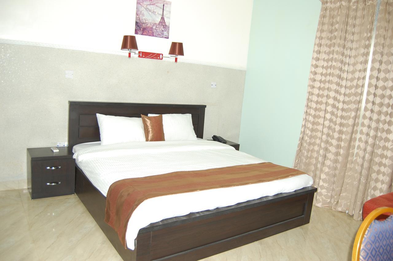 Grand Capital Hotel Akure Esterno foto